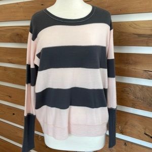 Paychi Guh lightweight cashmere sweater - size M/L